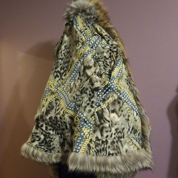 Fur Coat size small/medium - Picture 3 of 5